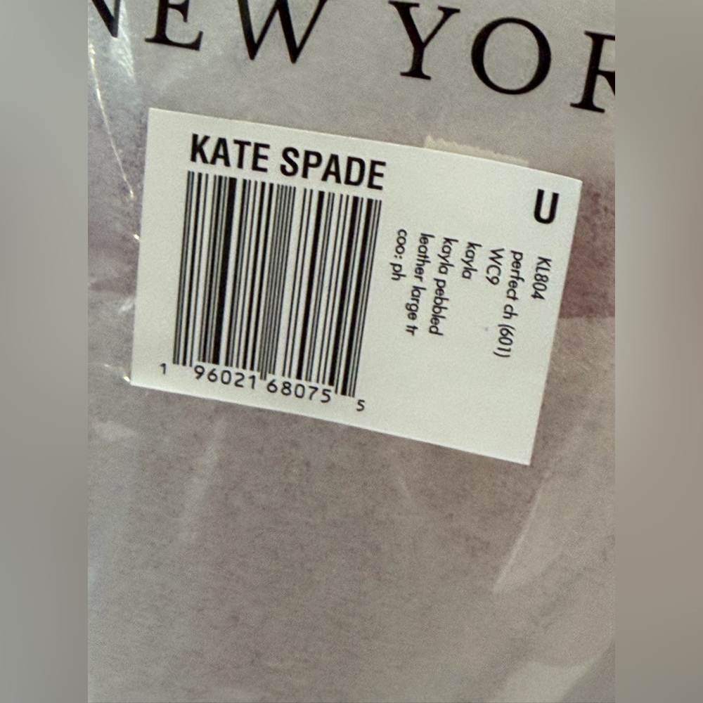 Kate Spade Kayla Large Triple Compartment Shoulder Bag
New $459 originally - Picture 6 of 11